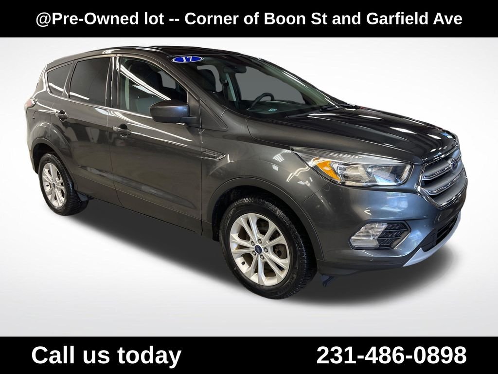 Used 2017 Gray Ford SE image 7