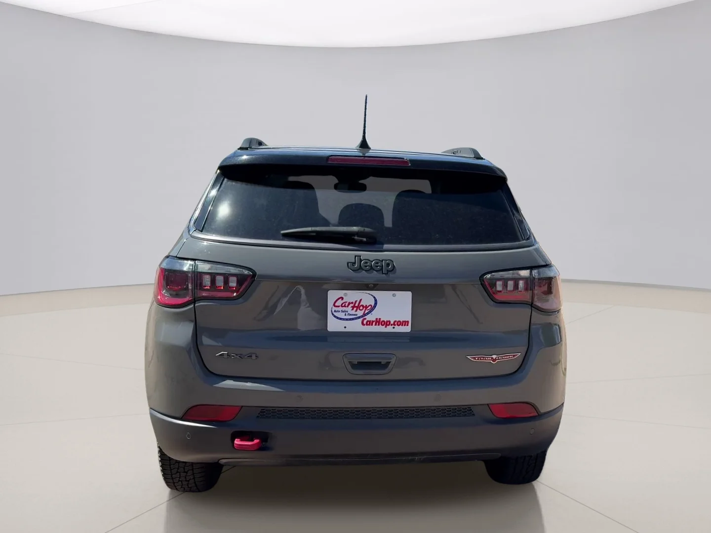 Used 2021 Gray Jeep TRAILHAWK image 4