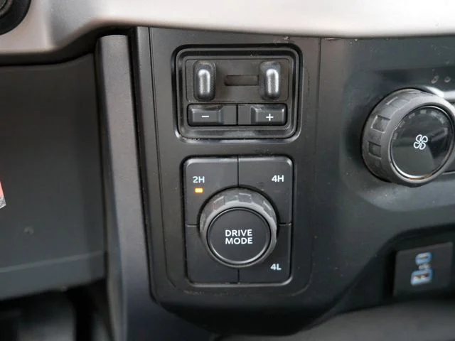 Used 2023 White Ford XLT image 24