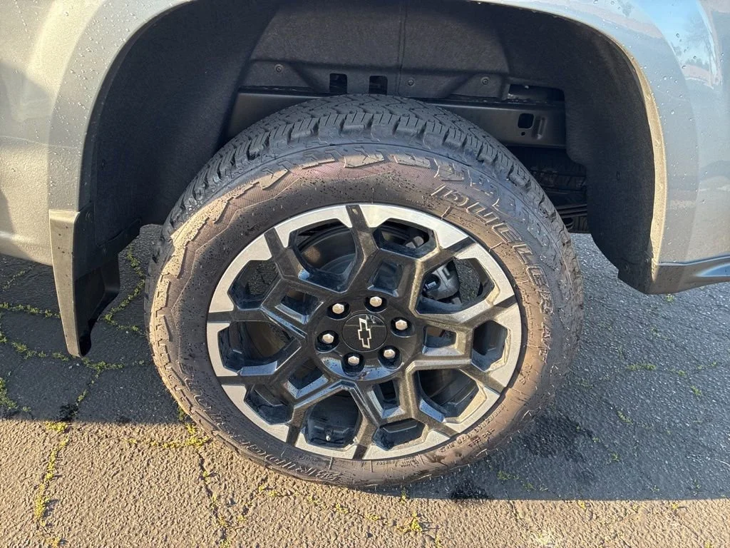 2026 Chevrolet Colorado Z71 - Photo 9