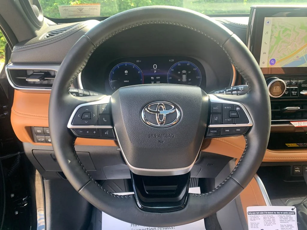 Used 2026 Black Toyota Platinum image 29