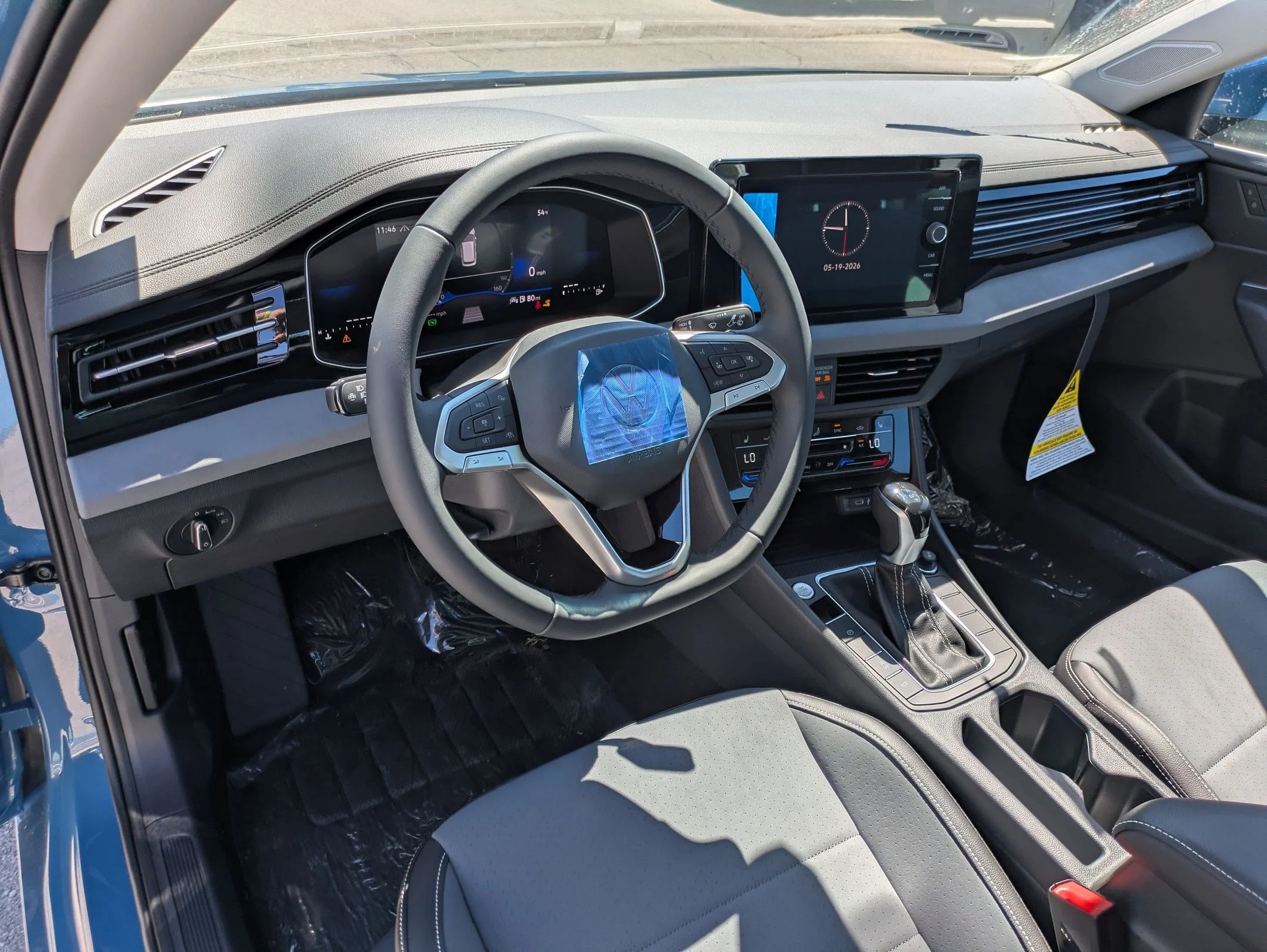 New 2026 Monterey Blue Pearl Volkswagen SE image 10
