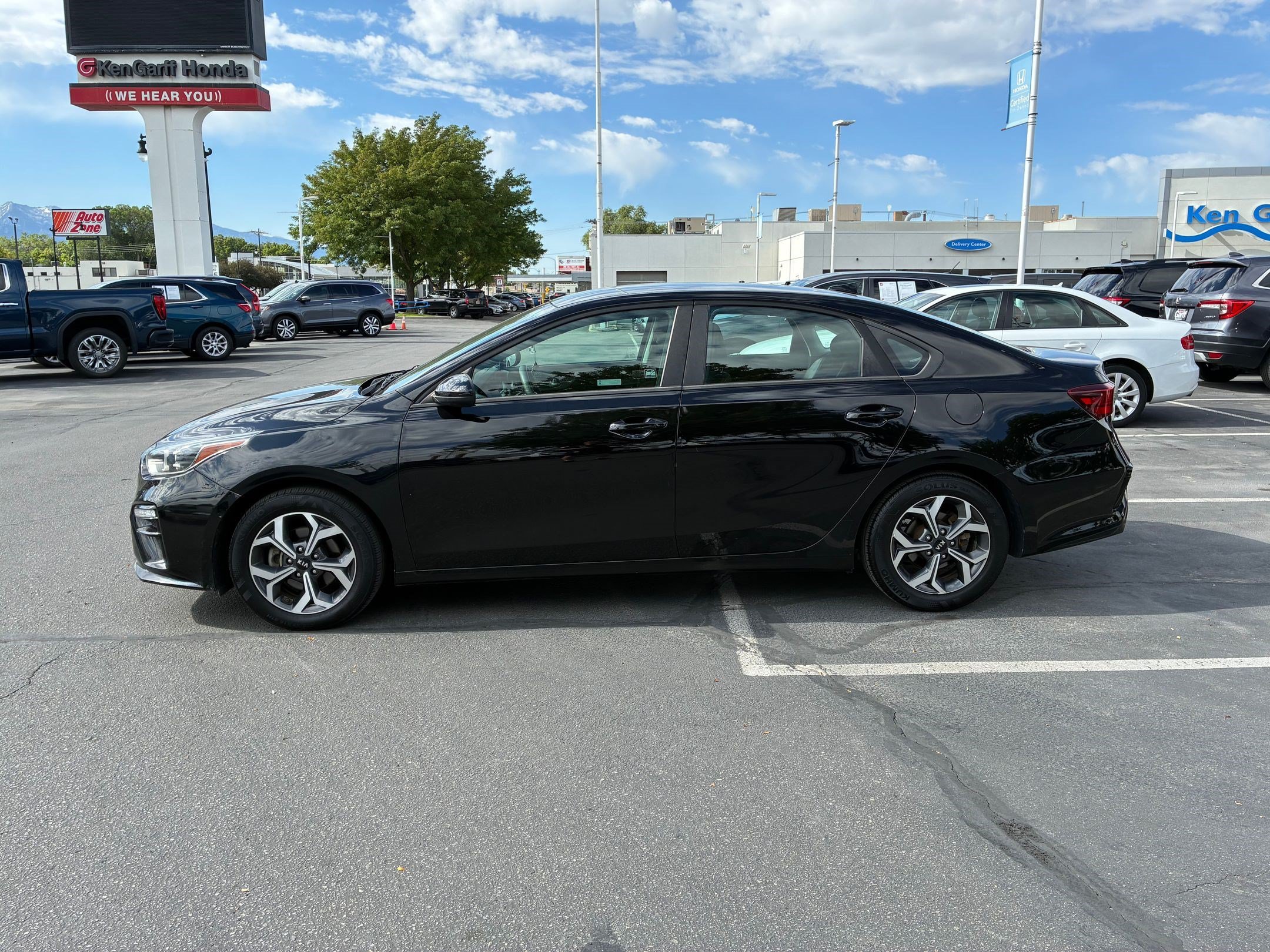 Used 2019 Aurora Black Kia LXS image 7
