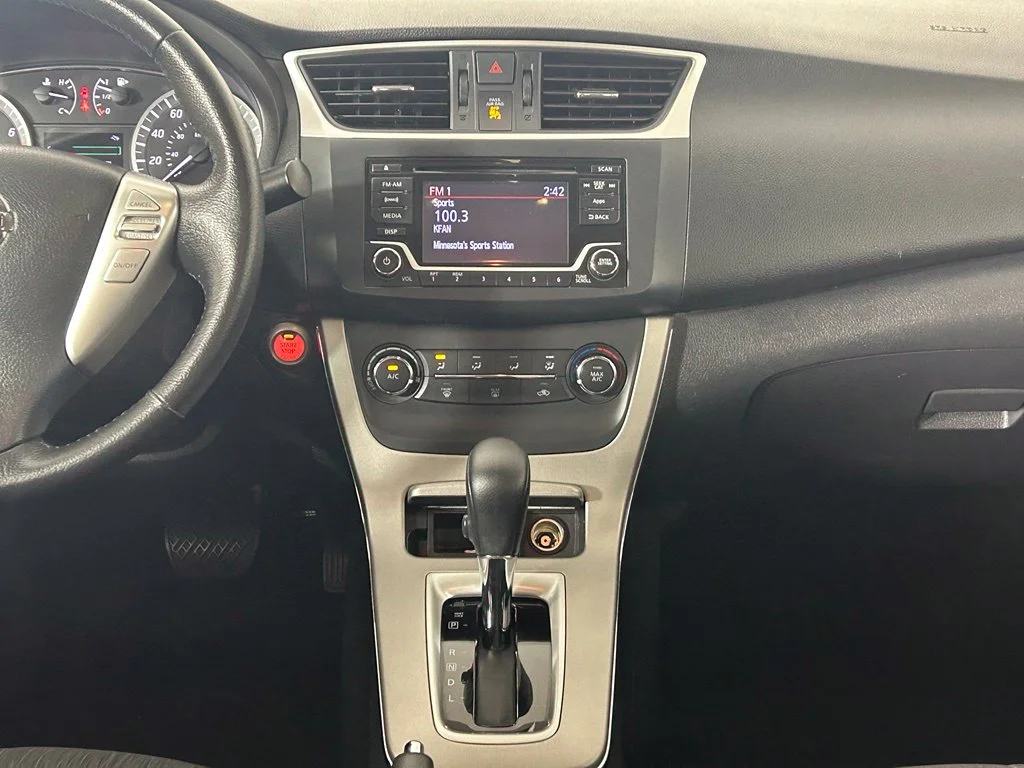 Used 2015 Nissan Sentra SV with VIN 3N1AB7AP5FL643560 for sale in Elk River, Minnesota