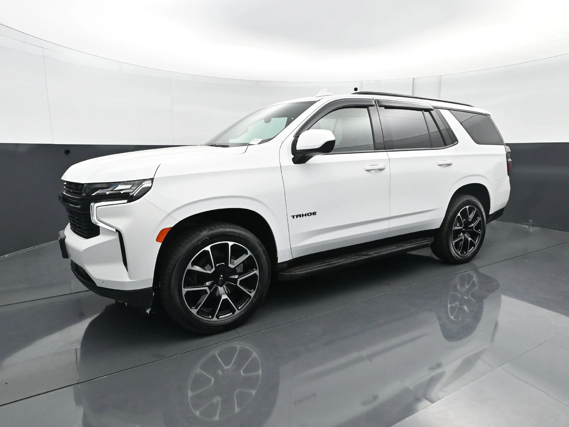 Used 2024 Chevrolet Tahoe RST with VIN 1GNSKRKD0RR241869 for sale in Minneapolis, Minnesota