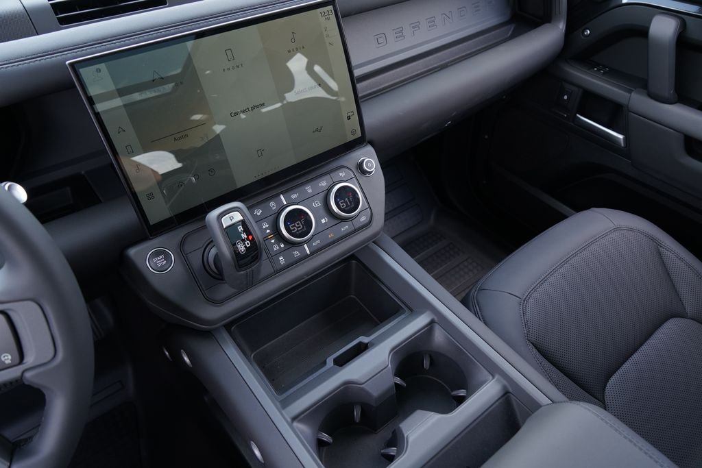 Used 2026 Gray Land Rover S image 18