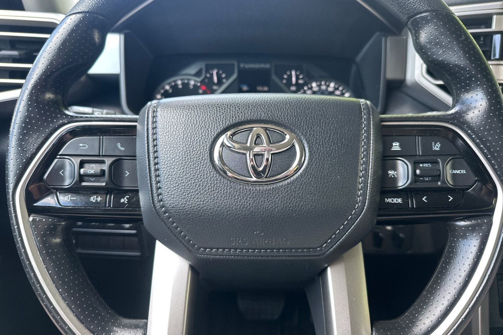 Used 2023 White Toyota SR5 image 21