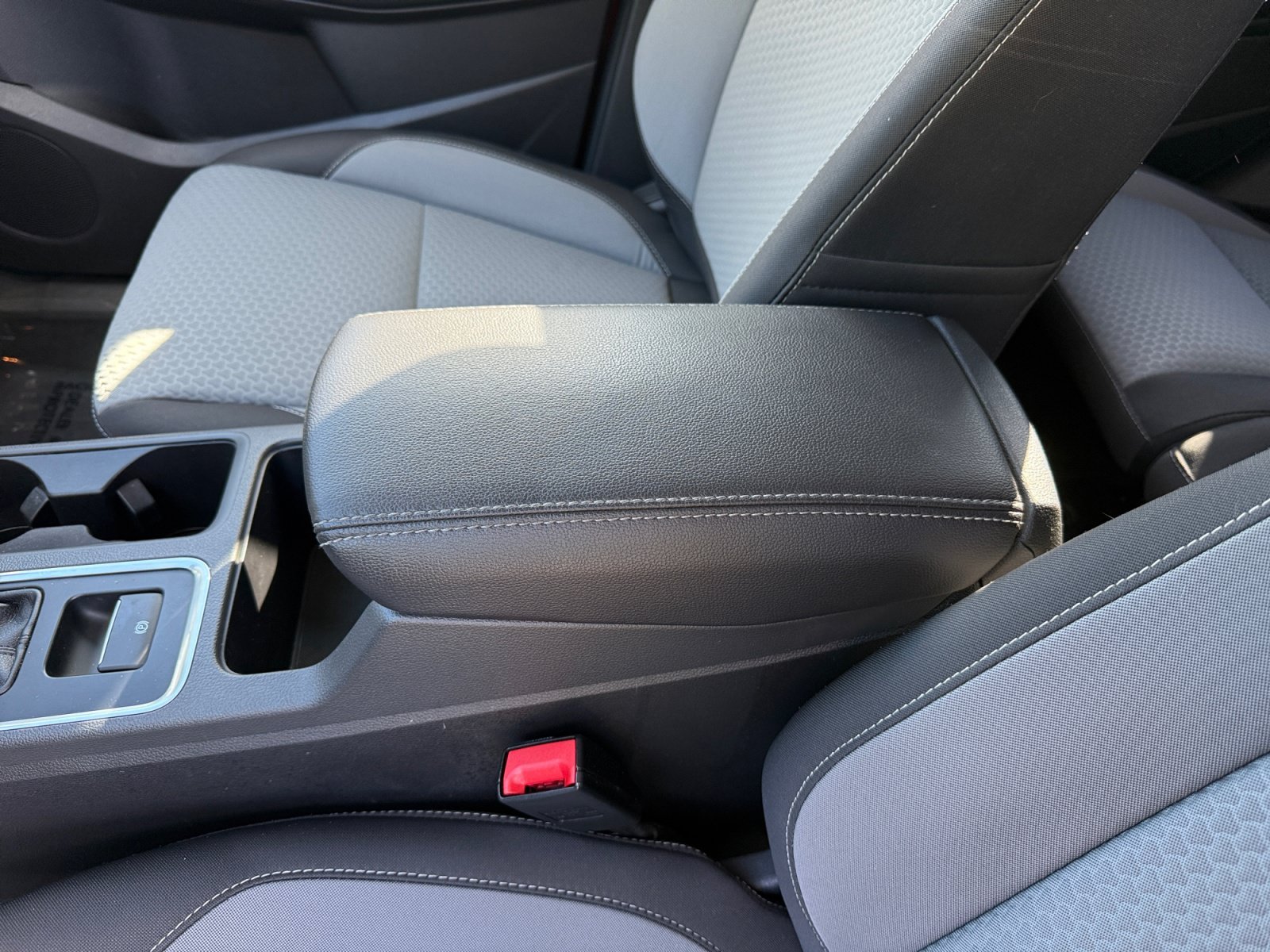 Used 2017 Ruby Red Metallic Ford SE image 14