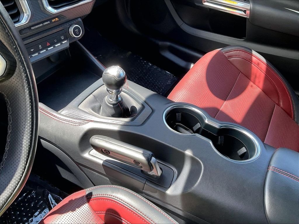 Used 2025 Black Ford GT Premium image 20