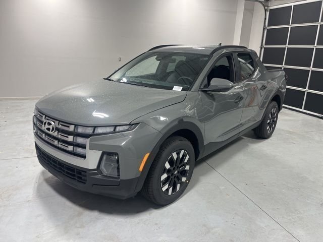 Used 2025 Gray Hyundai SEL image 3