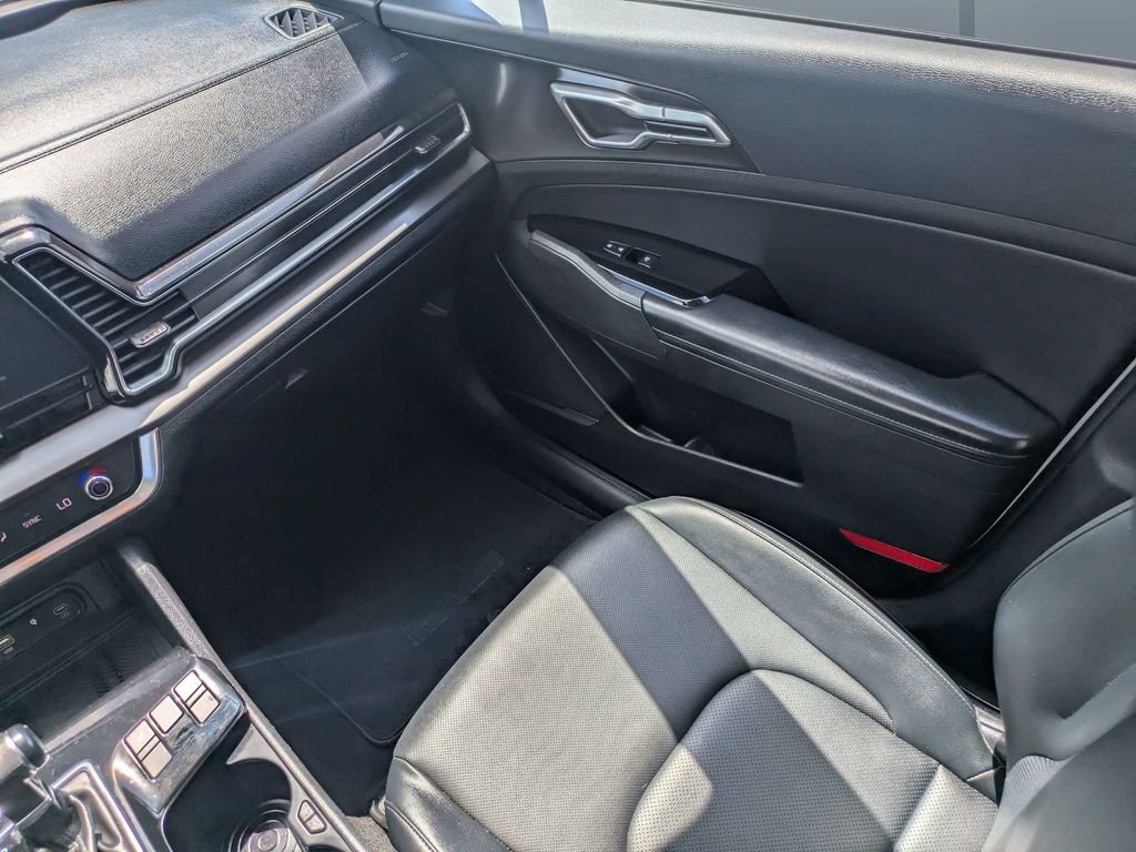 Used 2024 White Kia EX image 17