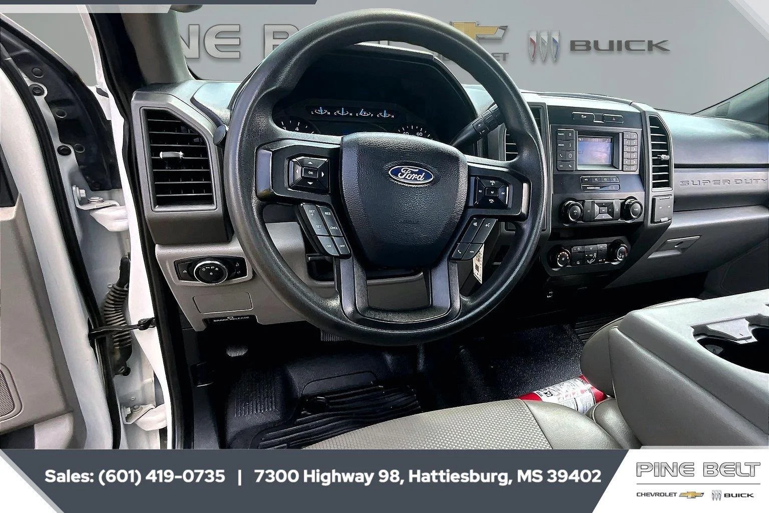 Used 2020 White Ford XL image 6