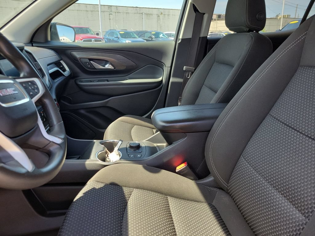 Used 2023 Summit White GMC SLE image 20