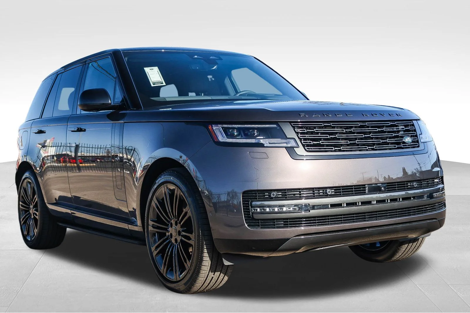 New 2026 Charente Grey Land Rover SE image 3