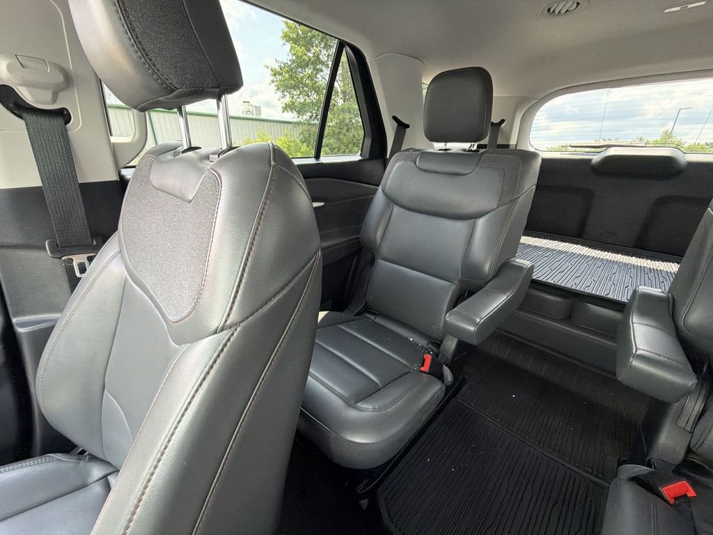 Used 2025 Gray Ford Active image 14