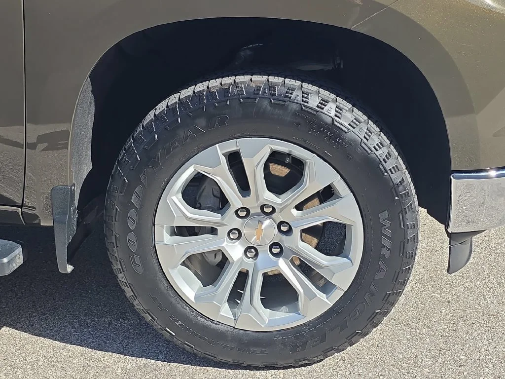 2023 Chevrolet Silverado 1500 LTZ - Photo 34