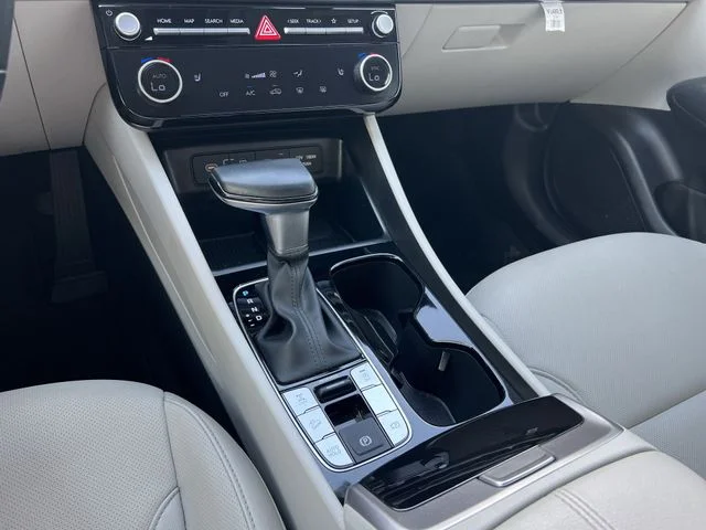 Used 2025 Blue Hyundai SEL Convenience image 26