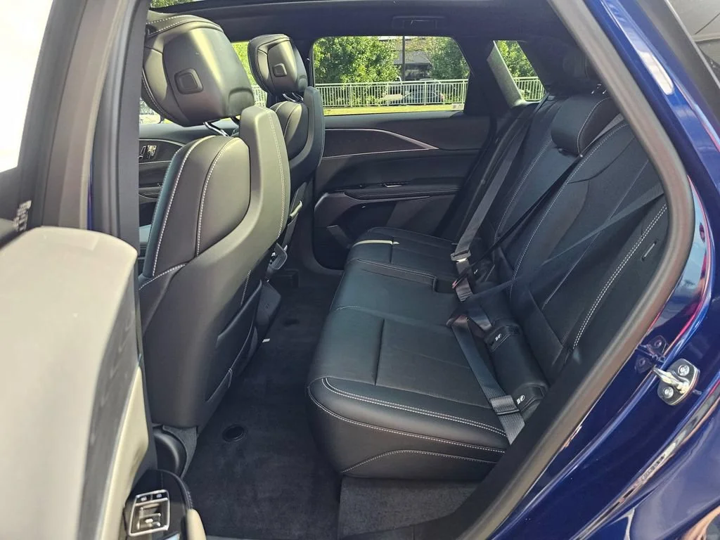 2026 Cadillac LYRIQ Sport - Photo 16
