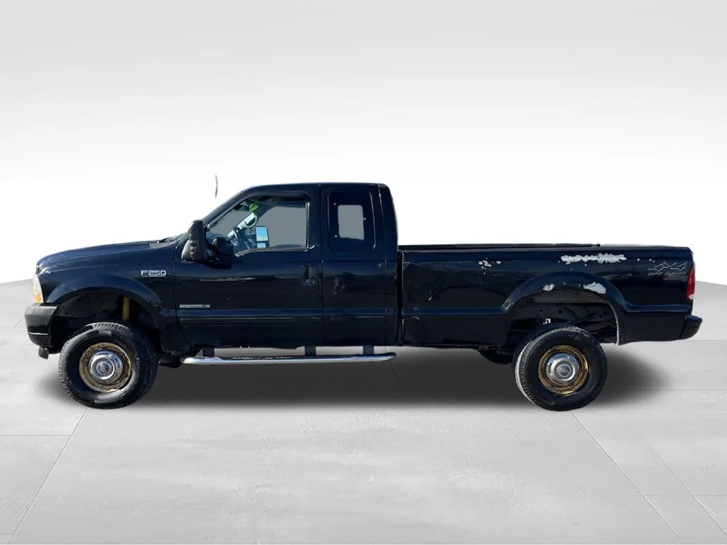 Used 2002  Ford XL image 8