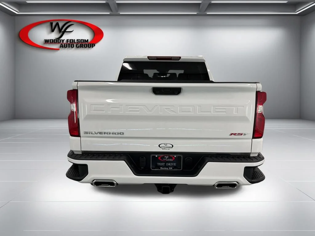 New 2026 Summit White Chevrolet RST image 7