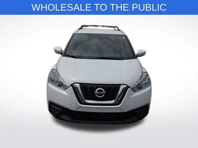 Used 2018 White Nissan SV image 2