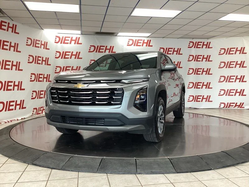 Used 2026 Gray Chevrolet LT image 3