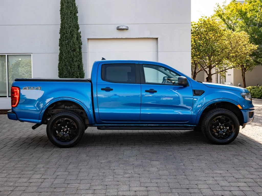 Used 2023 Velocity Blue Metallic Ford XLT image 11
