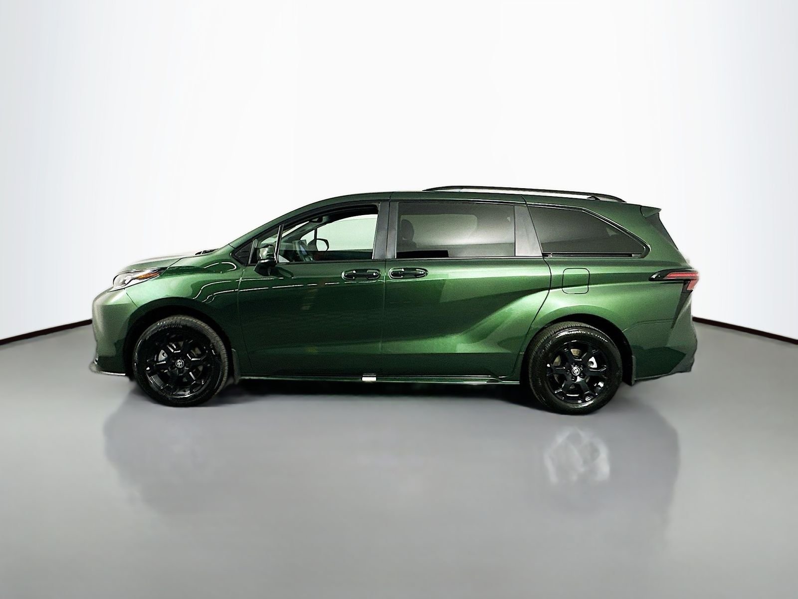 Used 2025 Cypress Toyota Woodland Edition image 4