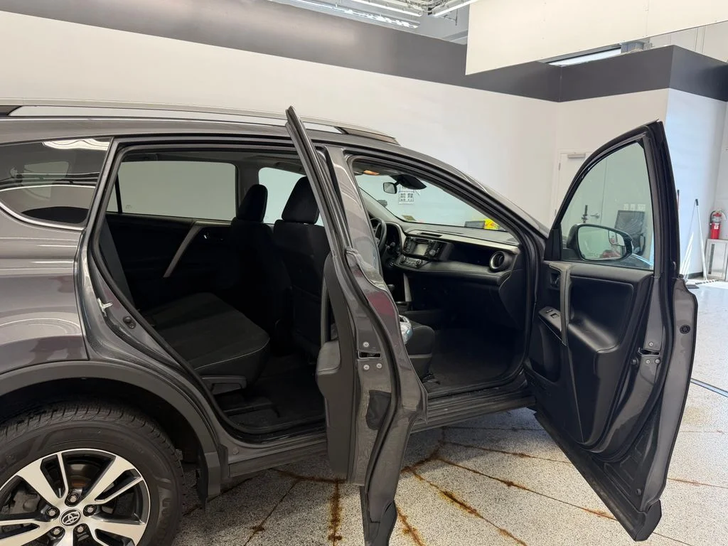 Certified Used 2017 Gray Toyota XLE image 13