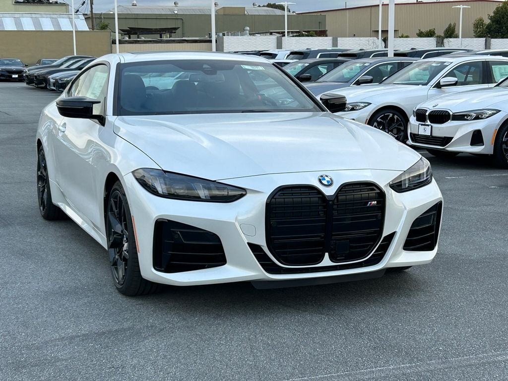 2026 BMW 4 Series M440i - Photo 7