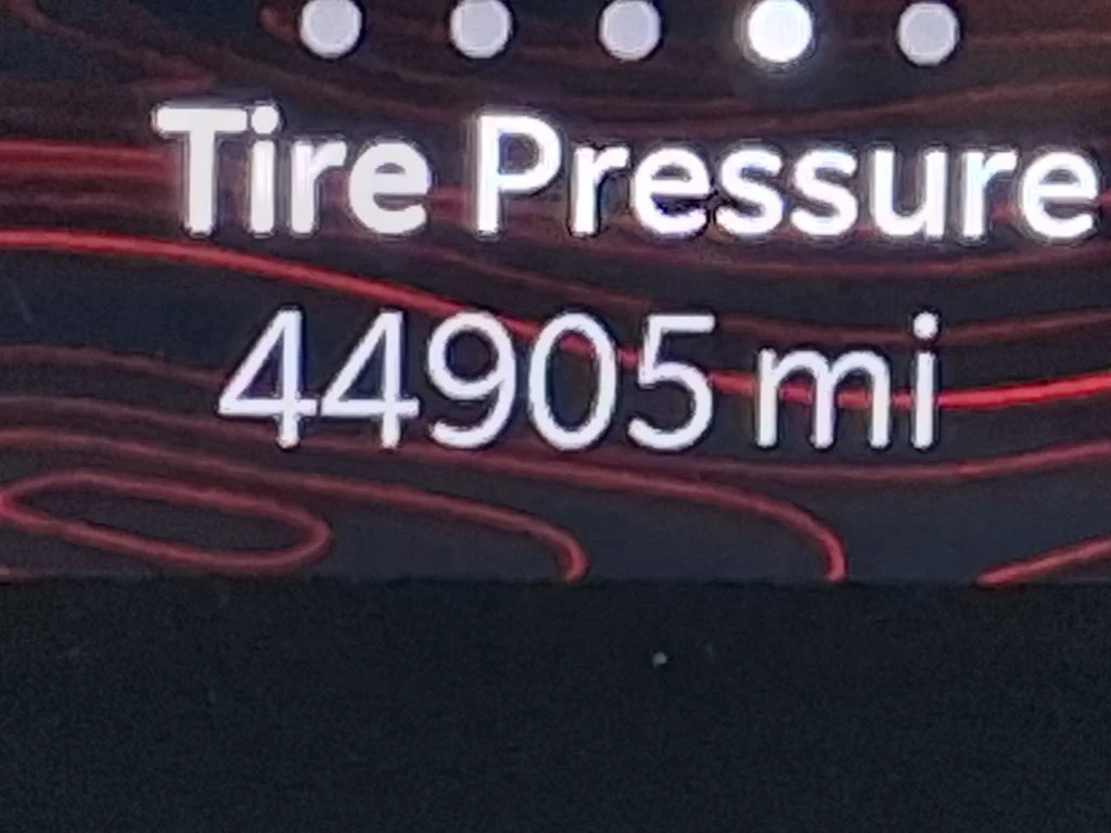 Used 2024 White Jeep Altitude image 14