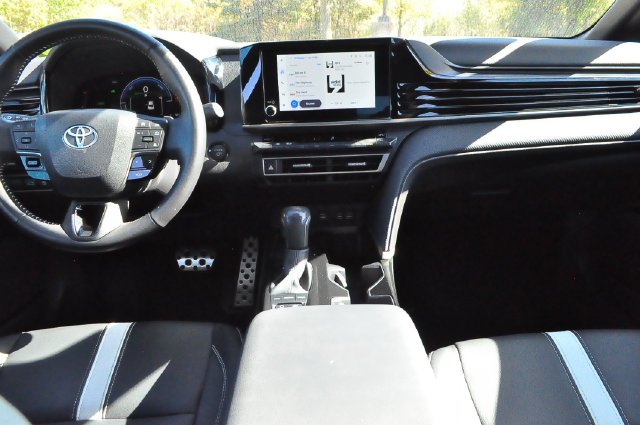 Used 2026  Toyota SE image 17