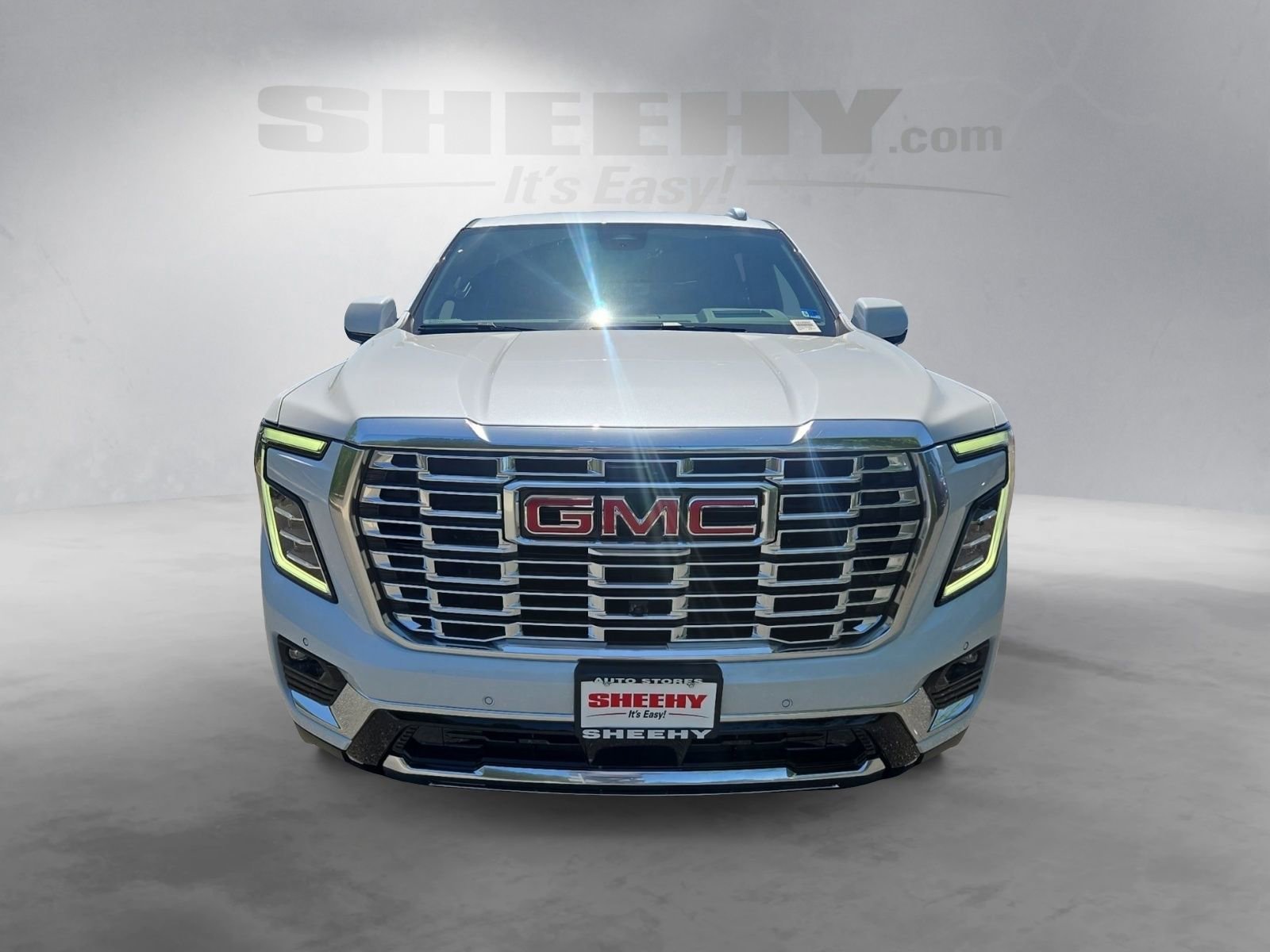 2026 GMC Yukon XL Denali - Photo 10