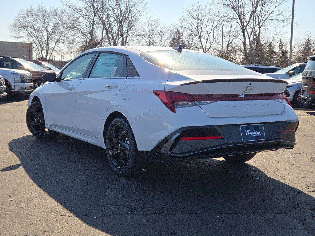 New 2026 White Hyundai SEL Sport Premium image 16
