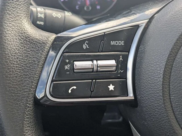 2023 Kia Forte LXS - Photo 21