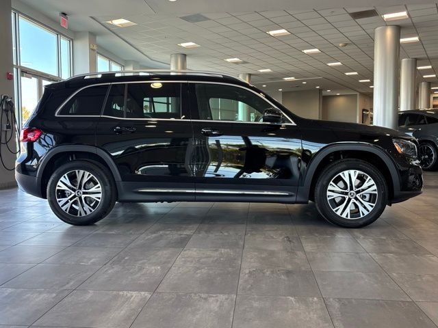 New 2026 Night Black Mercedes-Benz GLB 250 image 2