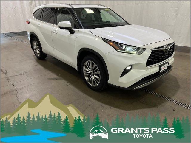 2023 Toyota Highlander Platinum