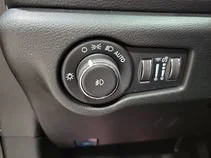 2026 Chrysler Pacifica Select - Photo 18