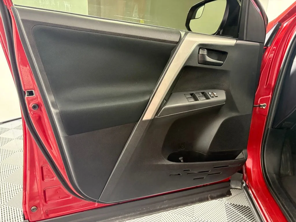 Used 2016 Red Toyota LE image 15