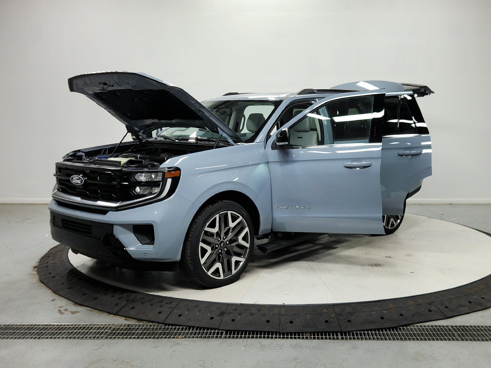 New 2027 Glacier Gray Metallic Tri-Coat Ford Platinum image 12