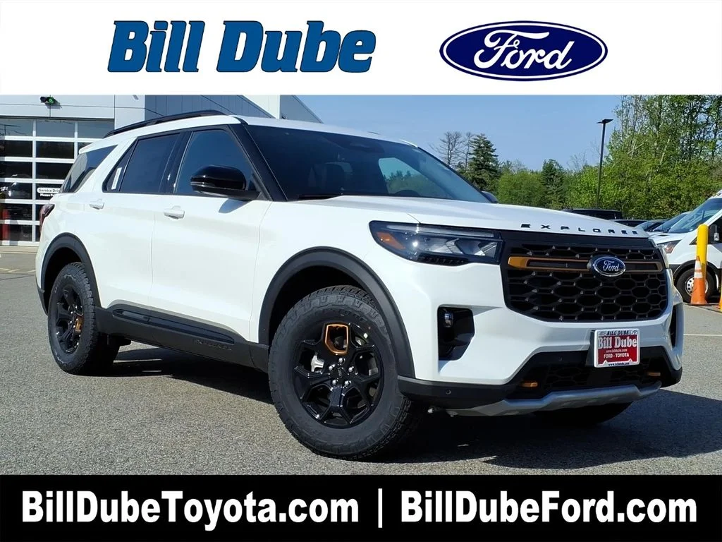 New 2026 Star White Metallic Tri-Coat Ford Tremor image 1