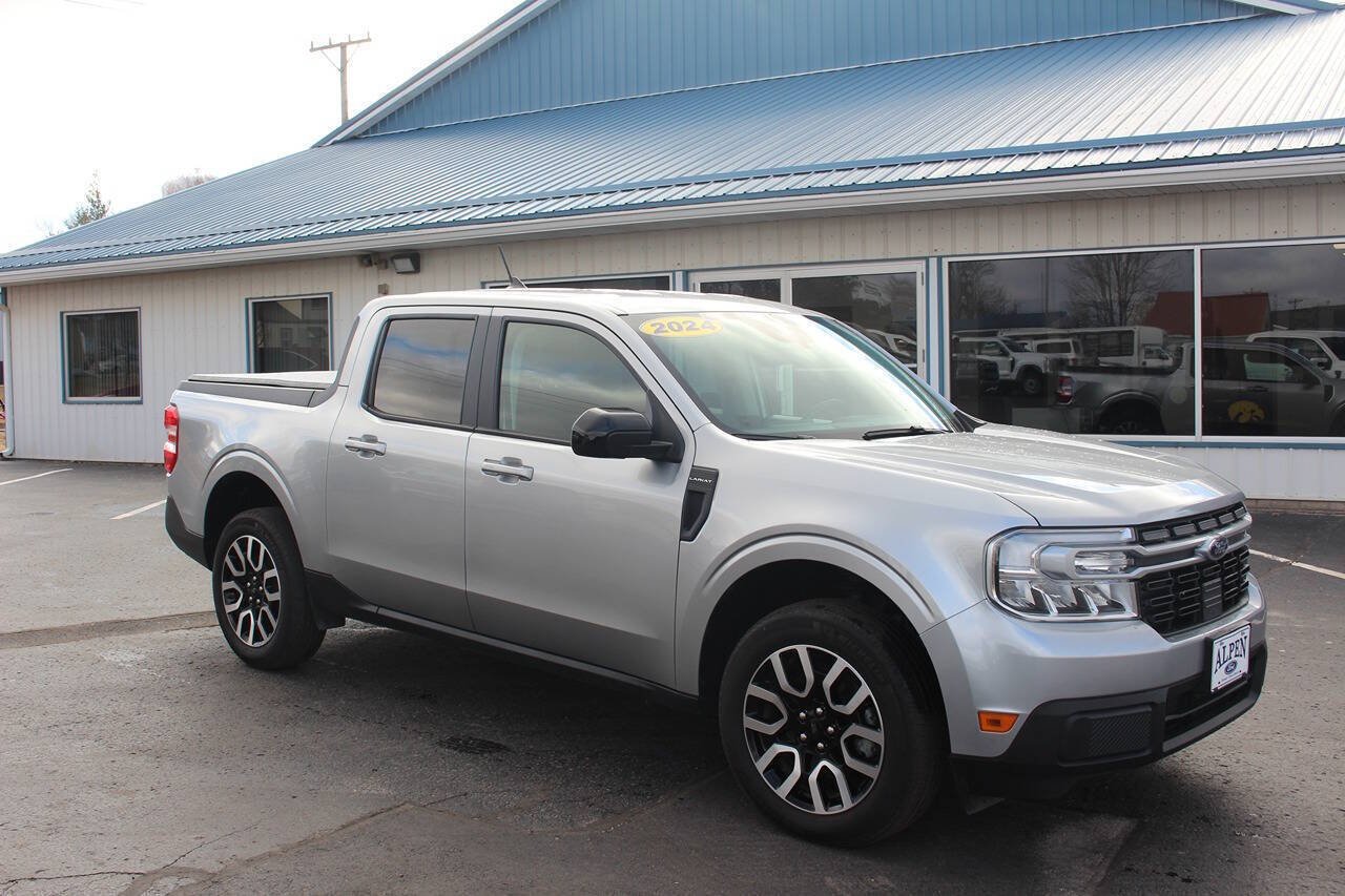 Used 2024 Iconic Silver Metallic Ford Lariat 4dr SuperCrew 4.5 ft. SB image 3