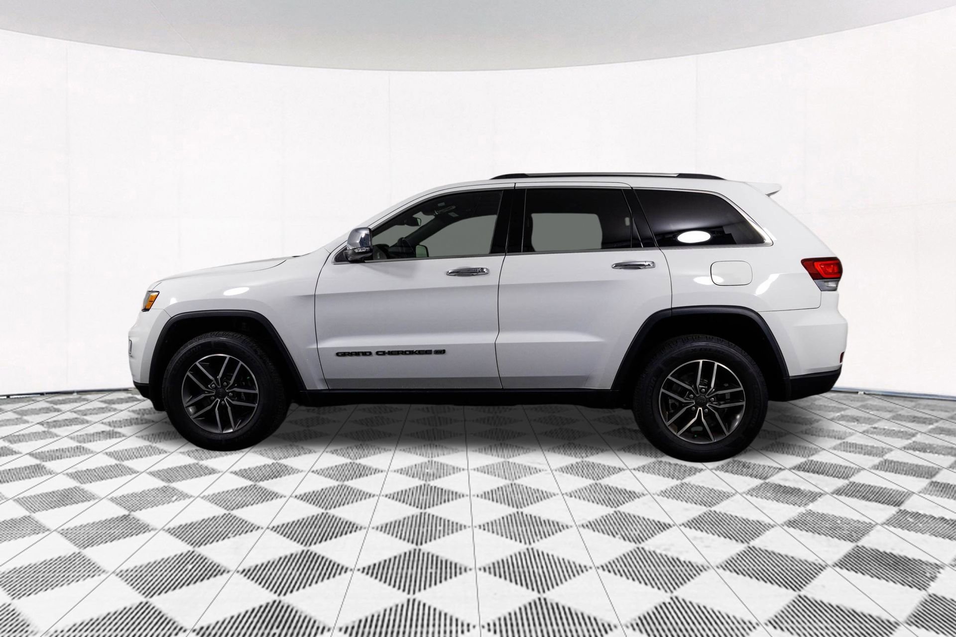 2022 JEEP GRAND CHEROKEE - Image 10