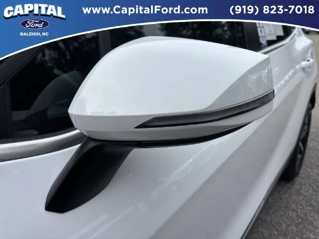 Used 2024 White Kia EX image 12