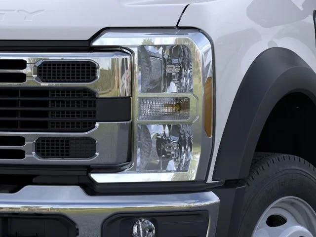 New 2026 Oxford White Ford F-450® XL image 19