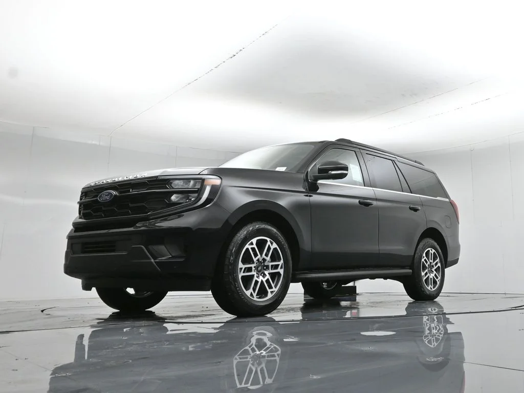 New 2026 Agate Black Metallic Ford Active image 46
