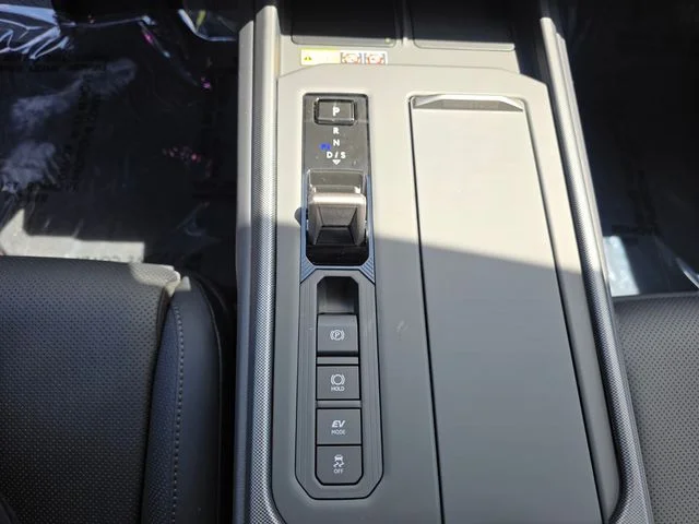 New 2026 Ultra White Lexus PREMIUM image 25