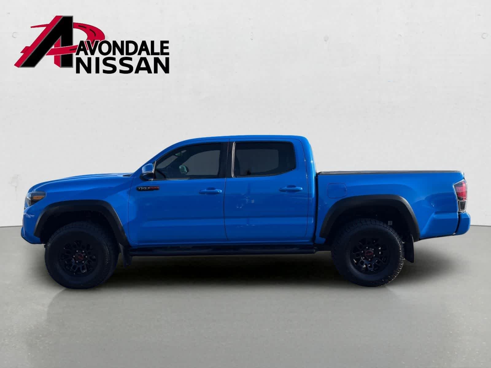 Used 2019 Midnight Black Metallic Toyota SR5 image 3