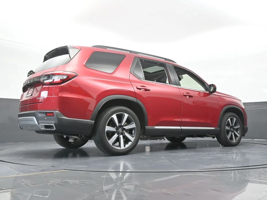 Used 2024 Radiant Red Metallic II Honda Touring image 68