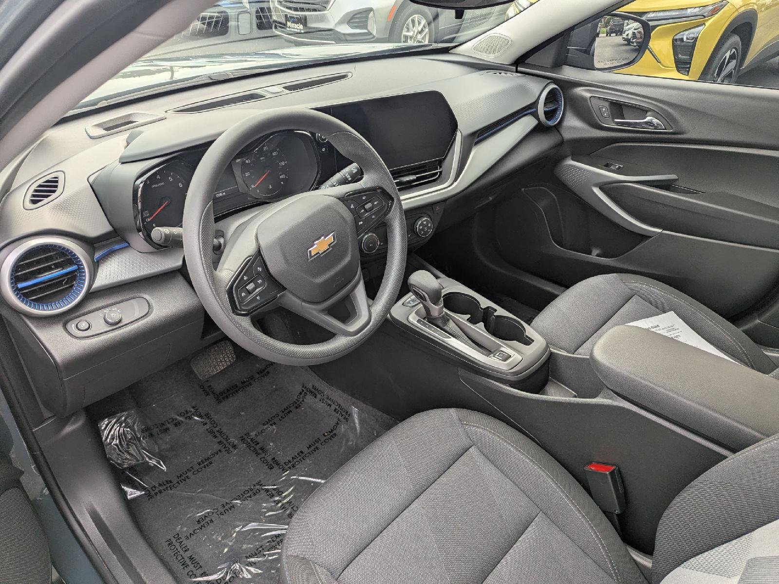 Used 2025 Cypress Gray Chevrolet LS image 13